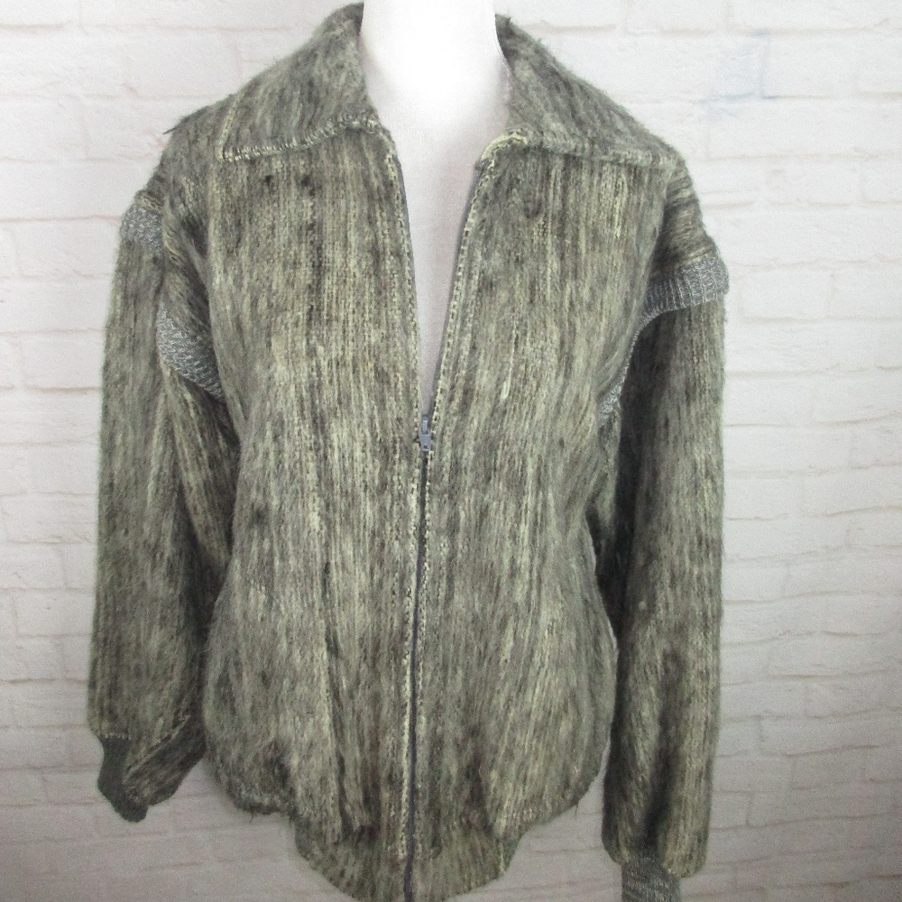 Vintage Wool Tweed 2 in One Zip Off Sleeves Coat